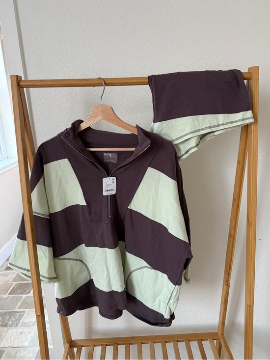 Free People Tops - Free People Striped Half-Zip Pullover set. Dark purple/Brown & Mint